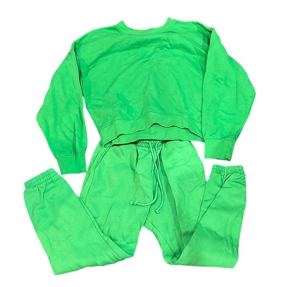 Zara Tops - Zara Green Sweatshirt & Hoodie Set